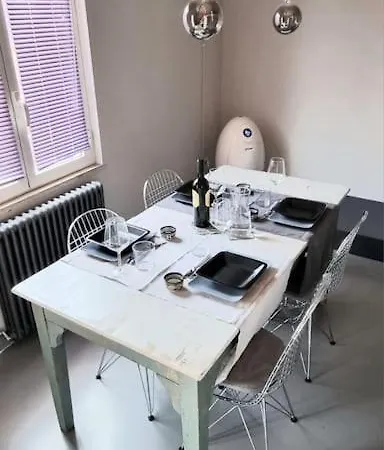 Stylish Duplex With Terrace *