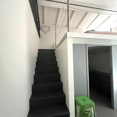 아파트 Stylish Duplex With Terrace *