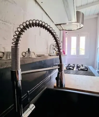 아파트 Stylish Duplex With Terrace *